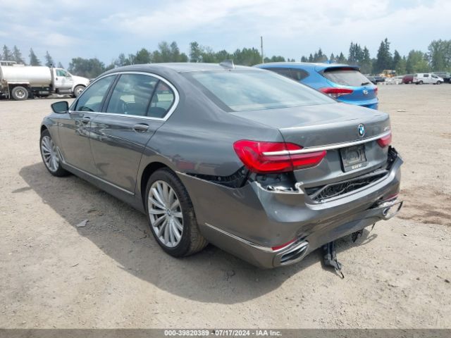 Photo 2 VIN: WBA7E2C55KB454543 - BMW 740I 