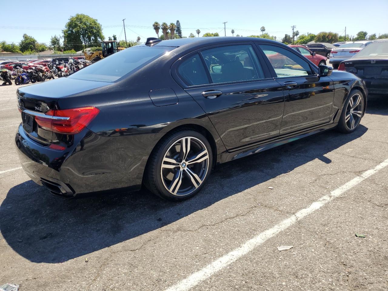 Photo 2 VIN: WBA7E2C56GG504179 - BMW 7ER 