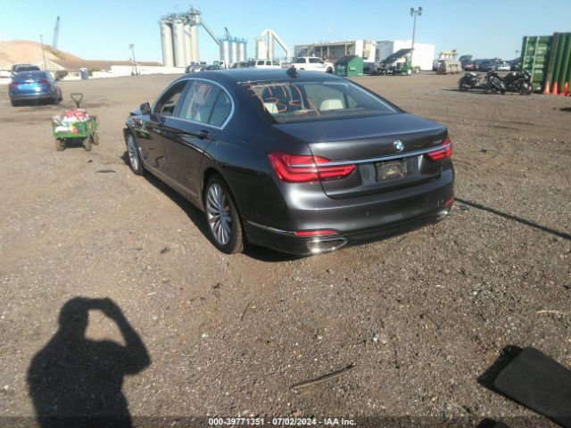 Photo 2 VIN: WBA7E2C56GG547047 - BMW 740I 