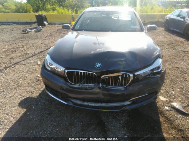 Photo 5 VIN: WBA7E2C56GG547047 - BMW 740I 