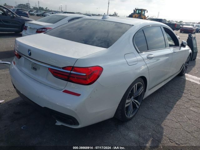 Photo 3 VIN: WBA7E2C56JB214884 - BMW 740I 