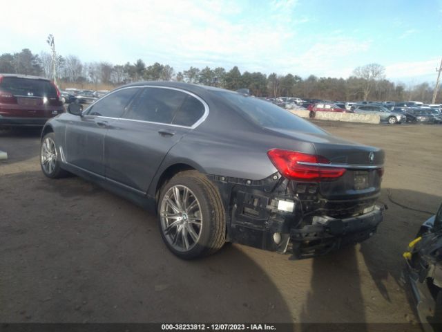 Photo 2 VIN: WBA7E2C57HG740079 - BMW 740I 