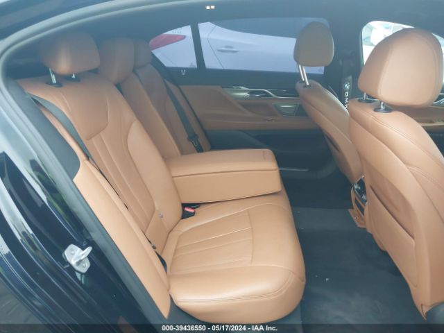 Photo 7 VIN: WBA7E2C57JG742145 - BMW 740 