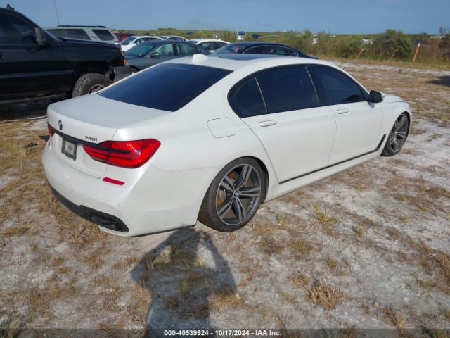 Photo 3 VIN: WBA7E2C57JG742811 - BMW 740I 