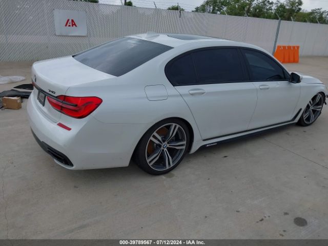 Photo 3 VIN: WBA7E2C57KB217570 - BMW 740I 