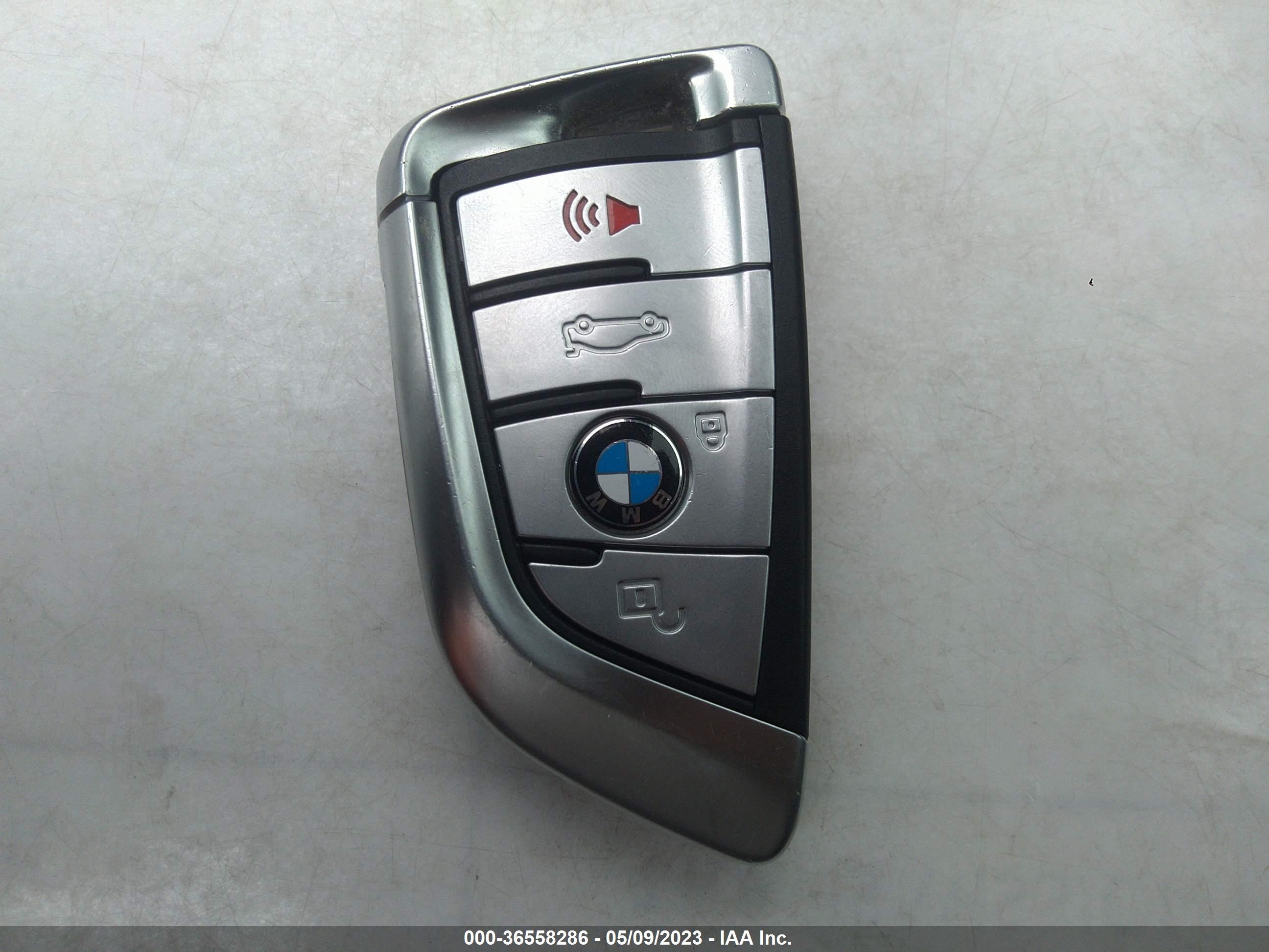 Photo 10 VIN: WBA7E2C57KB217651 - BMW 7ER 