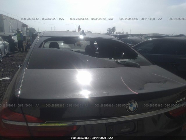 Photo 5 VIN: WBA7E2C57KB218122 - BMW 7 