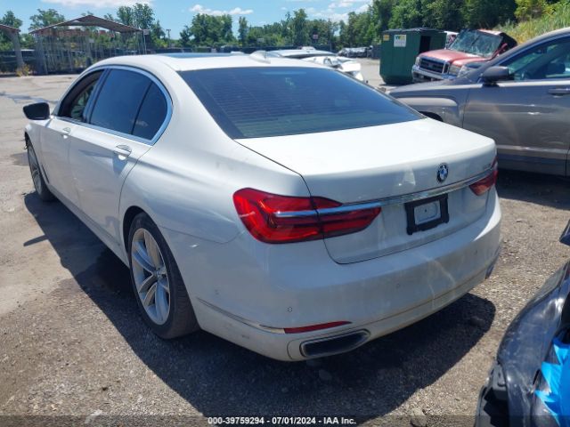 Photo 2 VIN: WBA7E2C58GG547941 - BMW 740I 