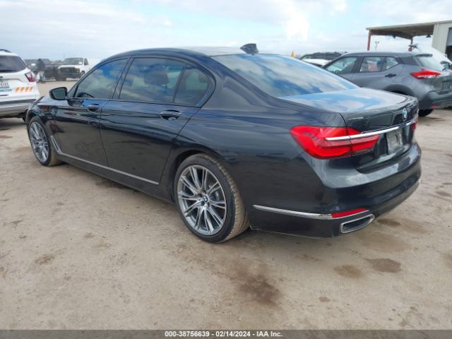 Photo 2 VIN: WBA7E2C58KB217397 - BMW 740I 