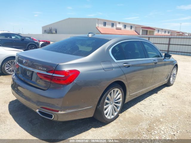 Photo 3 VIN: WBA7E2C59GG739031 - BMW 740I 