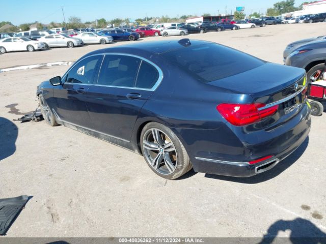 Photo 2 VIN: WBA7E2C5XGG548329 - BMW 740I 