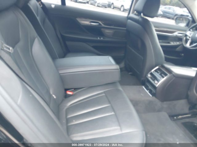 Photo 7 VIN: WBA7E4C50KGV28370 - BMW 740I 