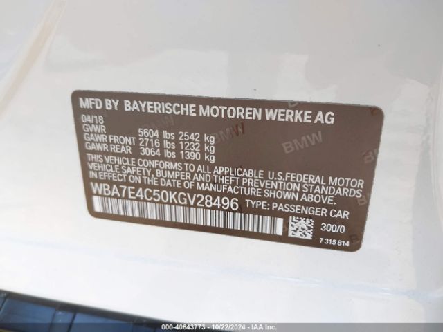 Photo 8 VIN: WBA7E4C50KGV28496 - BMW 740I 