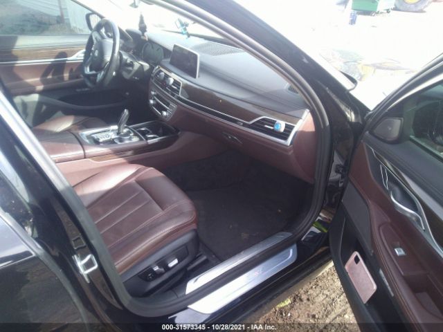 Photo 4 VIN: WBA7E4C51HGU99812 - BMW 7 