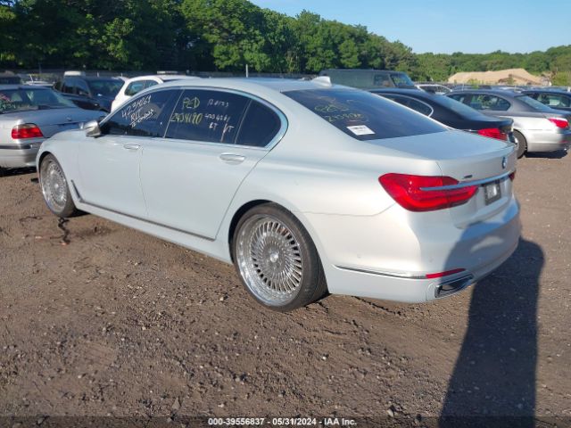 Photo 2 VIN: WBA7E4C53KGV70385 - BMW 740I 