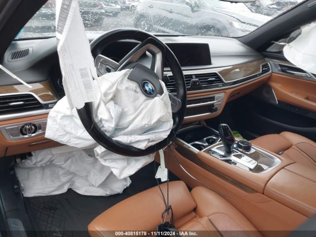 Photo 4 VIN: WBA7E4C54KGV28629 - BMW 740I 