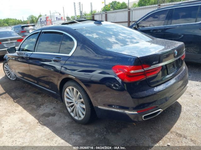 Photo 2 VIN: WBA7E4C56JGV23737 - BMW 740 