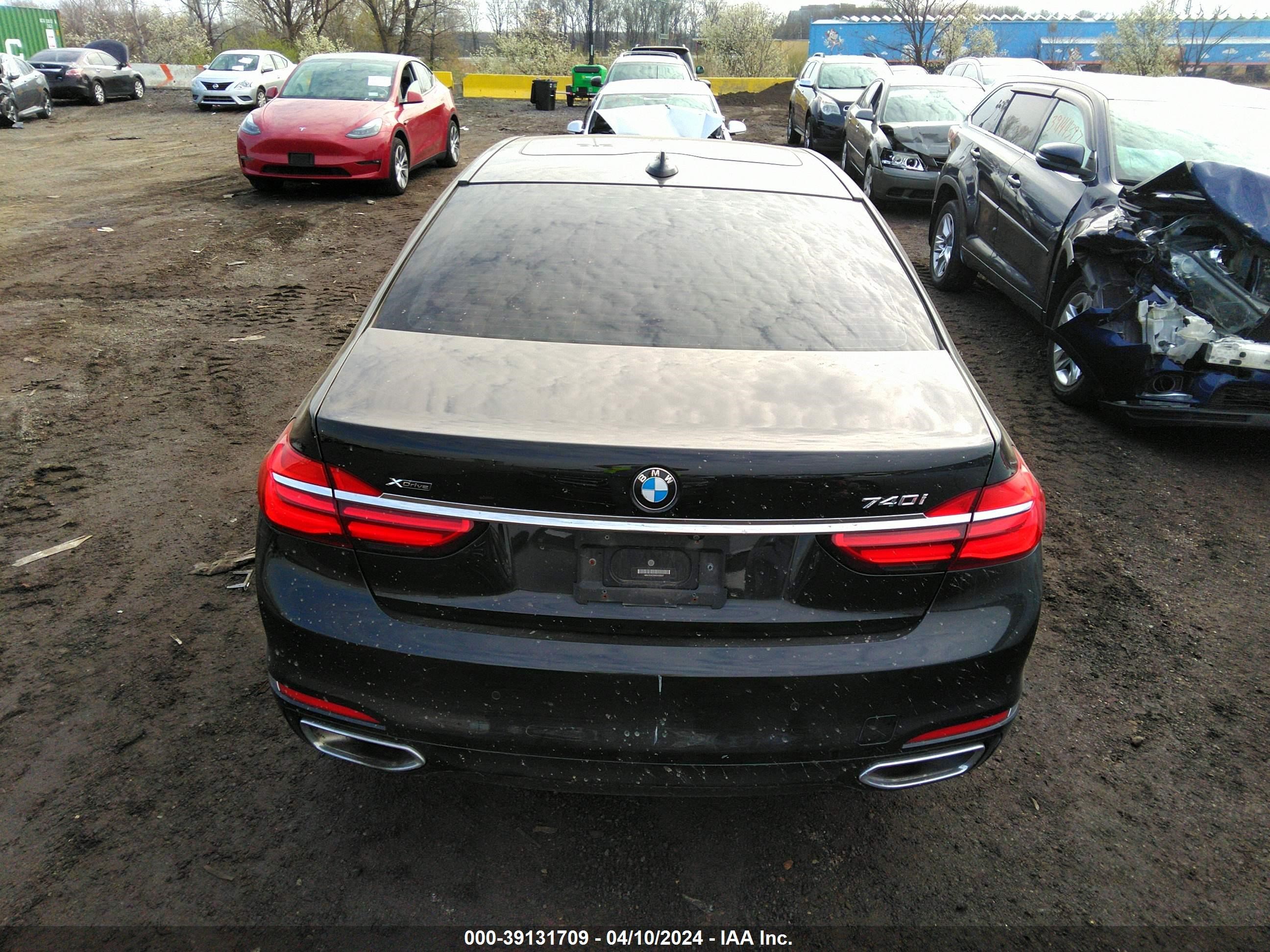 Photo 15 VIN: WBA7E4C56KGV28597 - BMW 7ER 