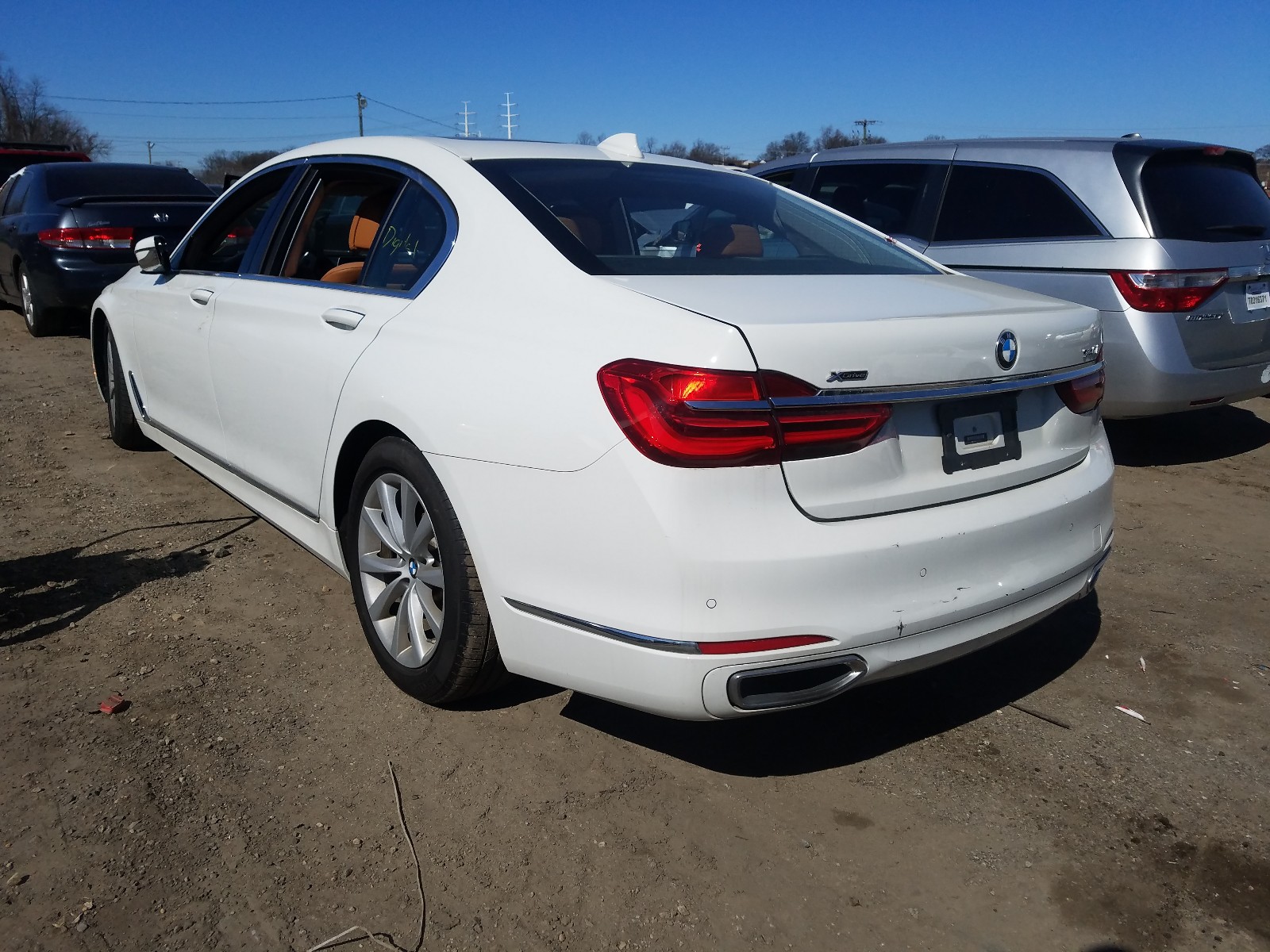 Photo 2 VIN: WBA7E4C57KGV70356 - BMW 740 XI 