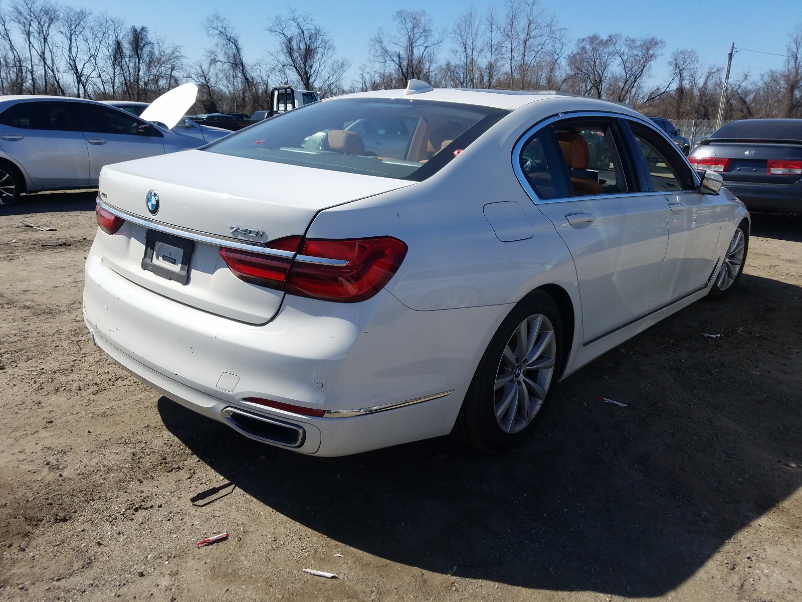 Photo 3 VIN: WBA7E4C57KGV70356 - BMW 740 XI 