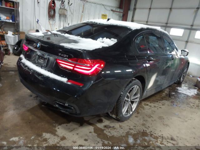 Photo 3 VIN: WBA7E4C5XKGV70531 - BMW 740I 