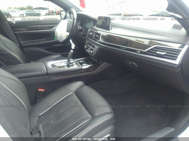 Photo 4 VIN: WBA7F0C35HGM21568 - BMW 750 