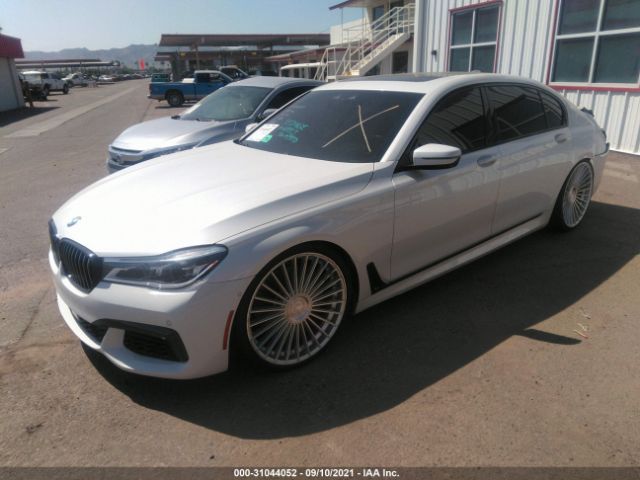 Photo 1 VIN: WBA7F0C3XHGM21565 - BMW 7 