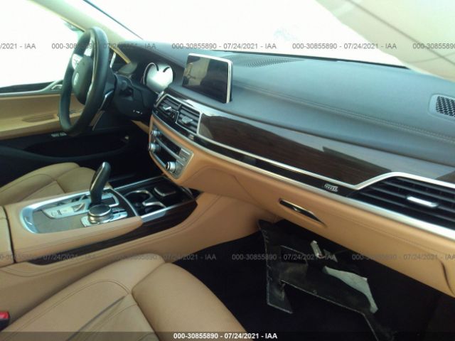 Photo 4 VIN: WBA7F0C51JGM24152 - BMW 7 