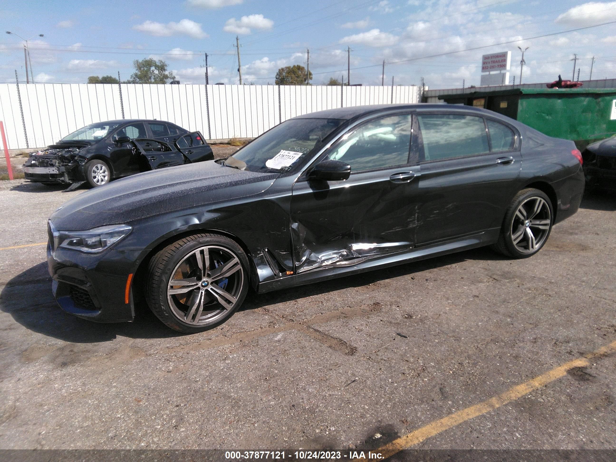 Photo 1 VIN: WBA7F0C53JGM23987 - BMW 7ER 