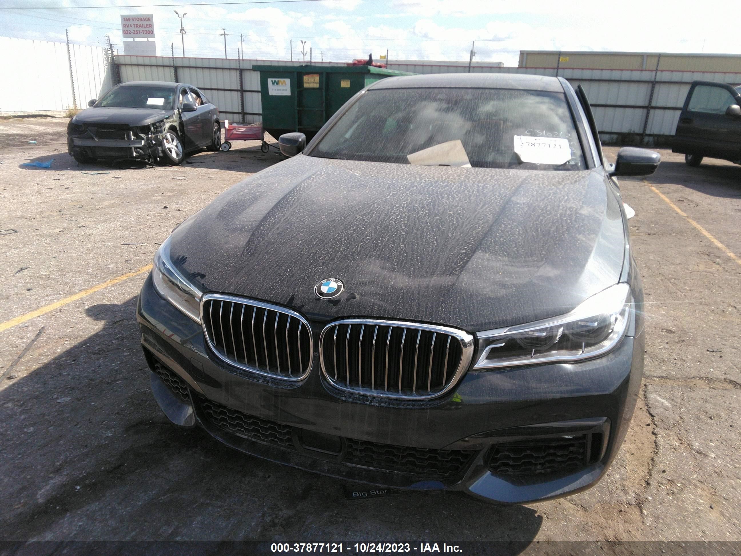 Photo 11 VIN: WBA7F0C53JGM23987 - BMW 7ER 