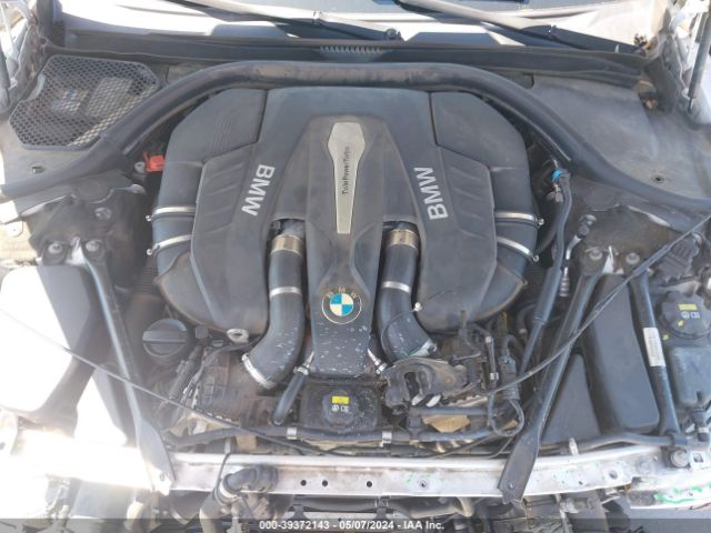 Photo 9 VIN: WBA7F0C54GGM20539 - BMW 750I 