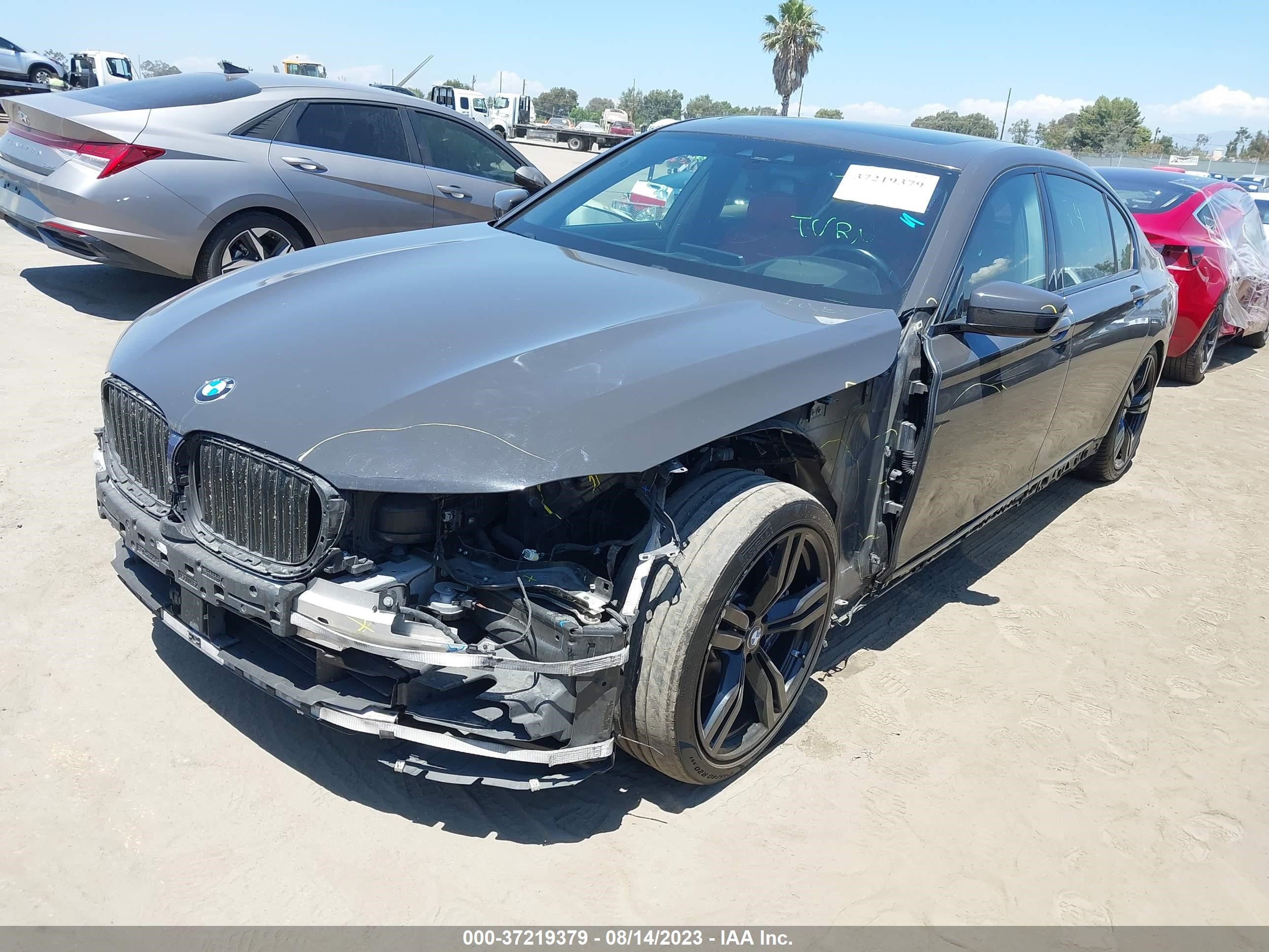 Photo 1 VIN: WBA7F0C54JGM22637 - BMW 7ER 