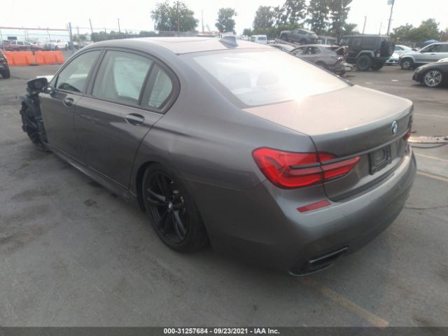 Photo 2 VIN: WBA7F0C55GGL99555 - BMW 7 