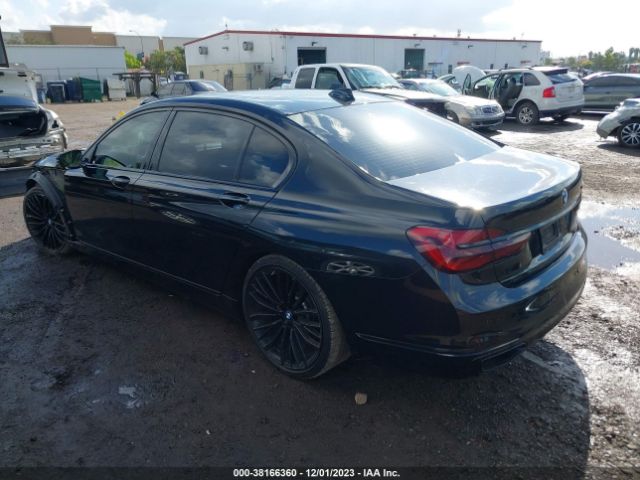 Photo 2 VIN: WBA7F0C58JGM23354 - BMW 750I 