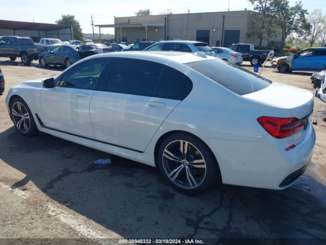 Photo 2 VIN: WBA7F0C59GGL99137 - BMW 750I 