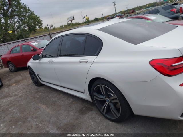 Photo 2 VIN: WBA7F0C5XJGM23095 - BMW 750I 