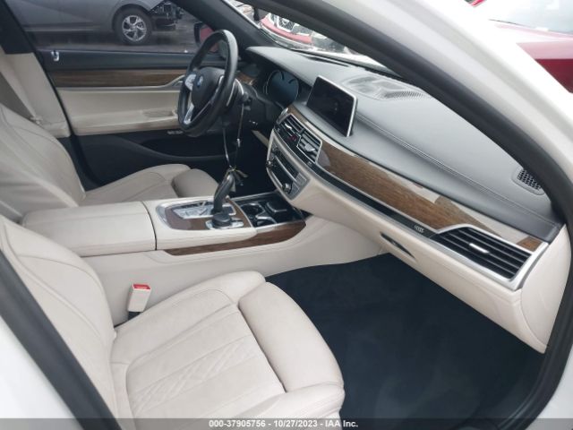 Photo 4 VIN: WBA7F0C5XJGM23095 - BMW 750I 