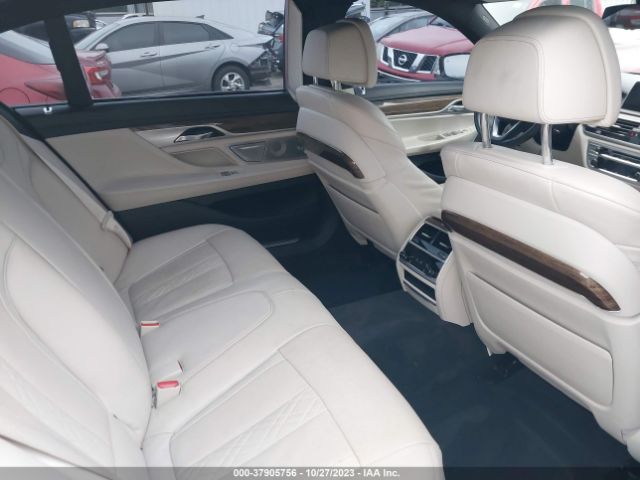 Photo 7 VIN: WBA7F0C5XJGM23095 - BMW 750I 