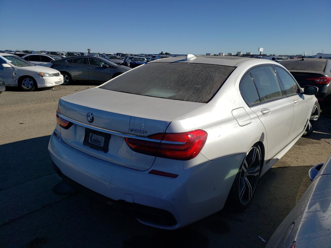 Photo 2 VIN: WBA7F0C5XKGM25771 - BMW 7 SERIES 