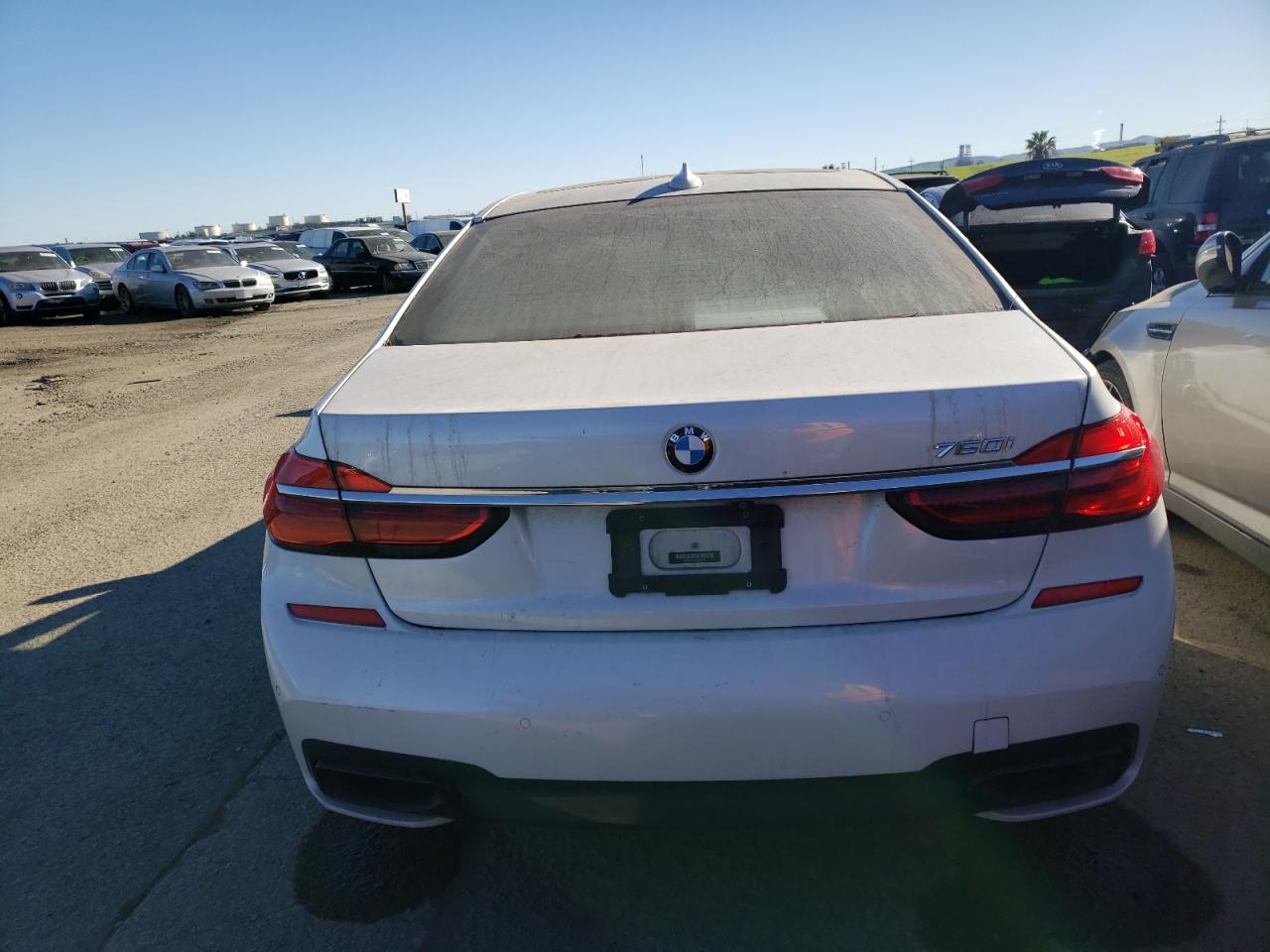 Photo 5 VIN: WBA7F0C5XKGM25771 - BMW 7 SERIES 