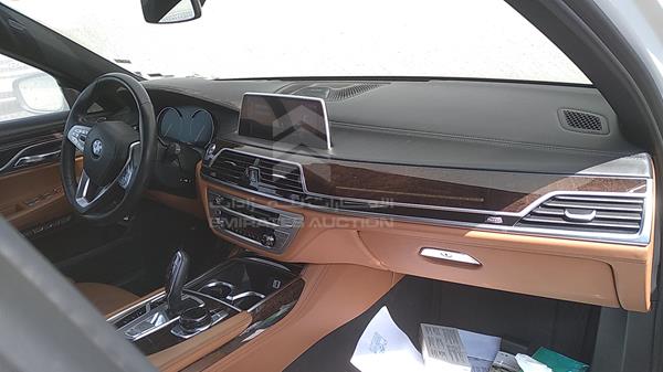 Photo 25 VIN: WBA7F2101GG382514 - BMW 750LI 