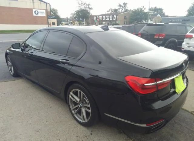 Photo 2 VIN: WBA7F2C50GG416631 - BMW 7 