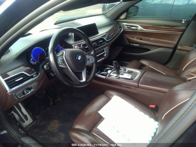 Photo 4 VIN: WBA7F2C50GG416631 - BMW 750 