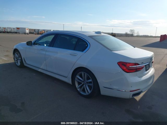 Photo 2 VIN: WBA7F2C51GG420431 - BMW 750I 