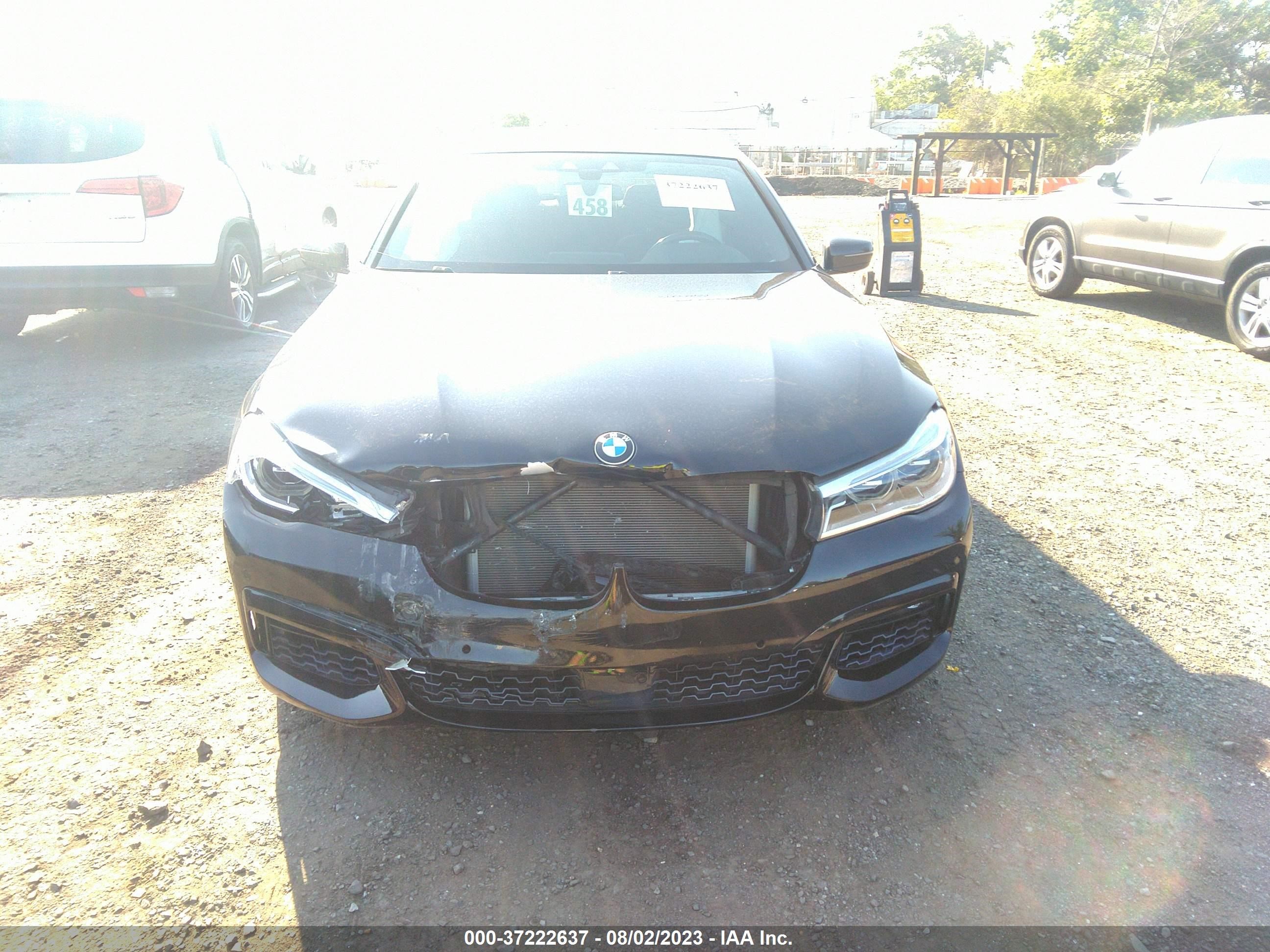 Photo 11 VIN: WBA7F2C51JG423904 - BMW 7ER 