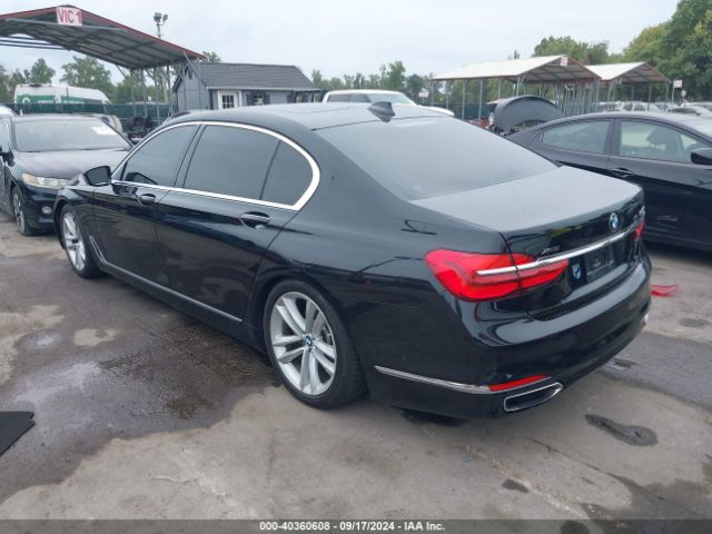 Photo 2 VIN: WBA7F2C52GG418106 - BMW 750I 