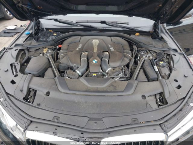 Photo 9 VIN: WBA7F2C52GG418106 - BMW 750I 