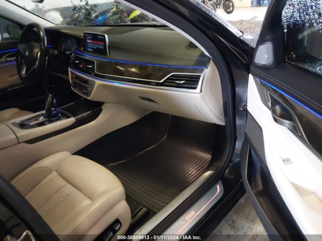 Photo 4 VIN: WBA7F2C52JG424804 - BMW 750I 