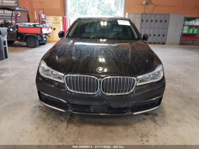 Photo 5 VIN: WBA7F2C52JG424804 - BMW 750I 