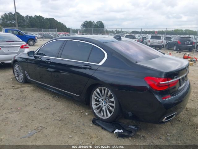 Photo 2 VIN: WBA7F2C53GG417823 - BMW 750I 